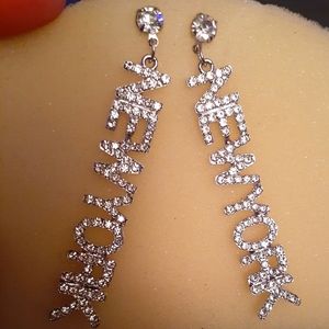 🤍Crystal New York Drop Earrings🤍